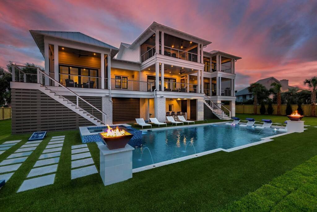 New Waterfront Home With Deep Water Dock Isle of Palms Exteriér fotografie