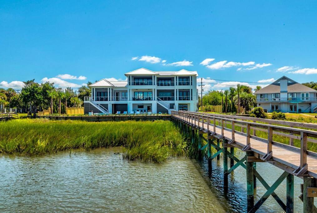 New Waterfront Home With Deep Water Dock Isle of Palms Exteriér fotografie