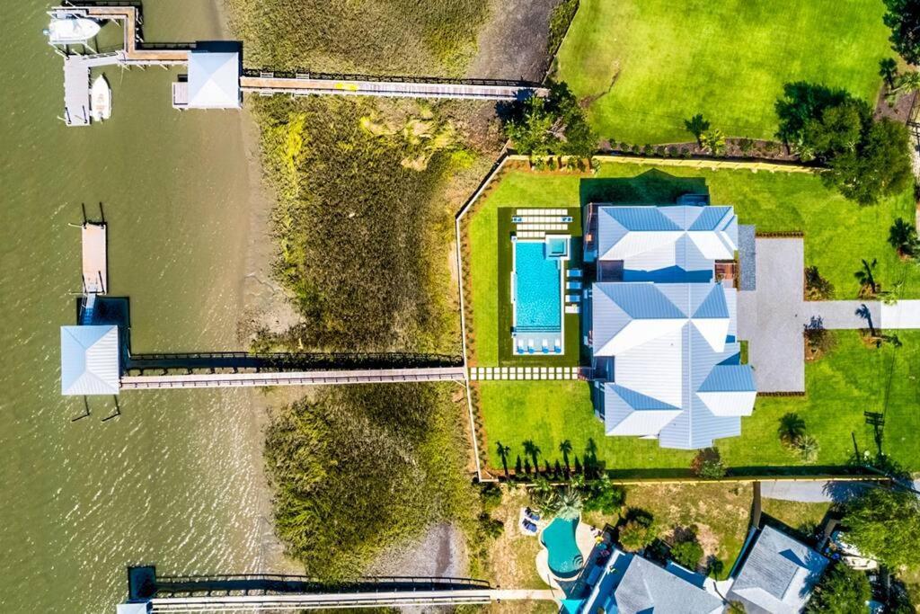 New Waterfront Home With Deep Water Dock Isle of Palms Exteriér fotografie