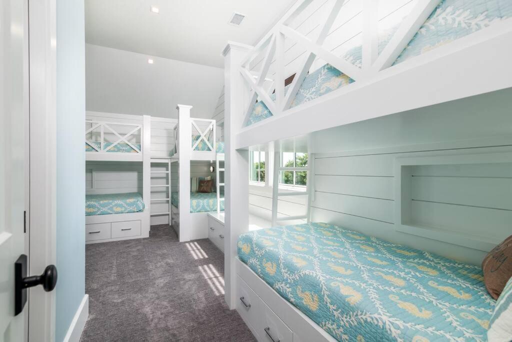 New Waterfront Home With Deep Water Dock Isle of Palms Exteriér fotografie