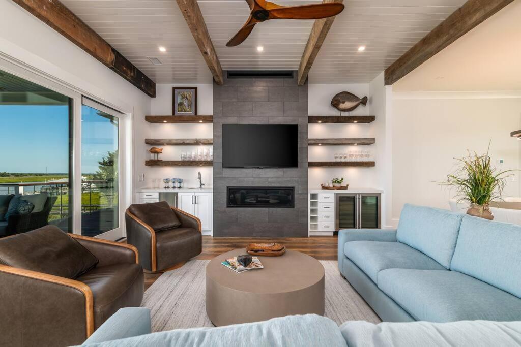 New Waterfront Home With Deep Water Dock Isle of Palms Exteriér fotografie