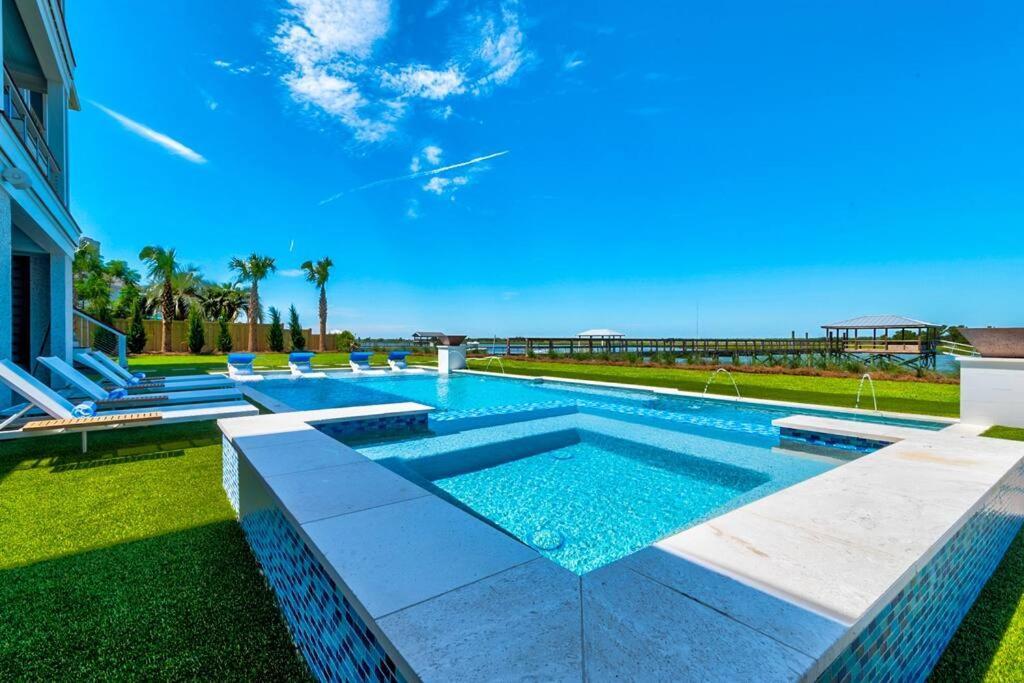 New Waterfront Home With Deep Water Dock Isle of Palms Exteriér fotografie