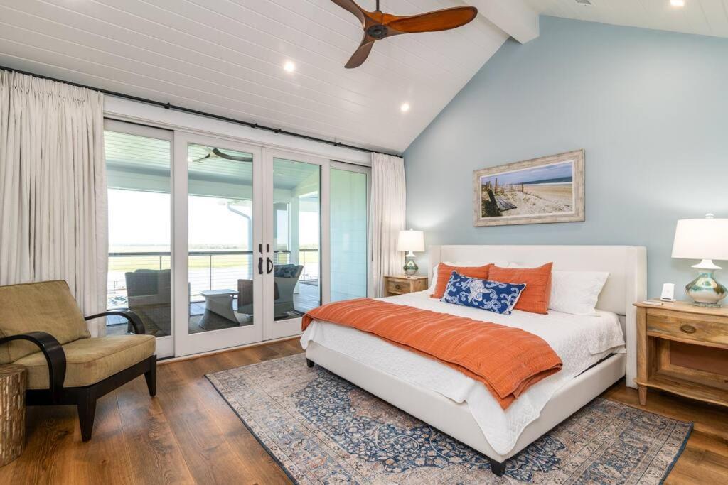 New Waterfront Home With Deep Water Dock Isle of Palms Exteriér fotografie
