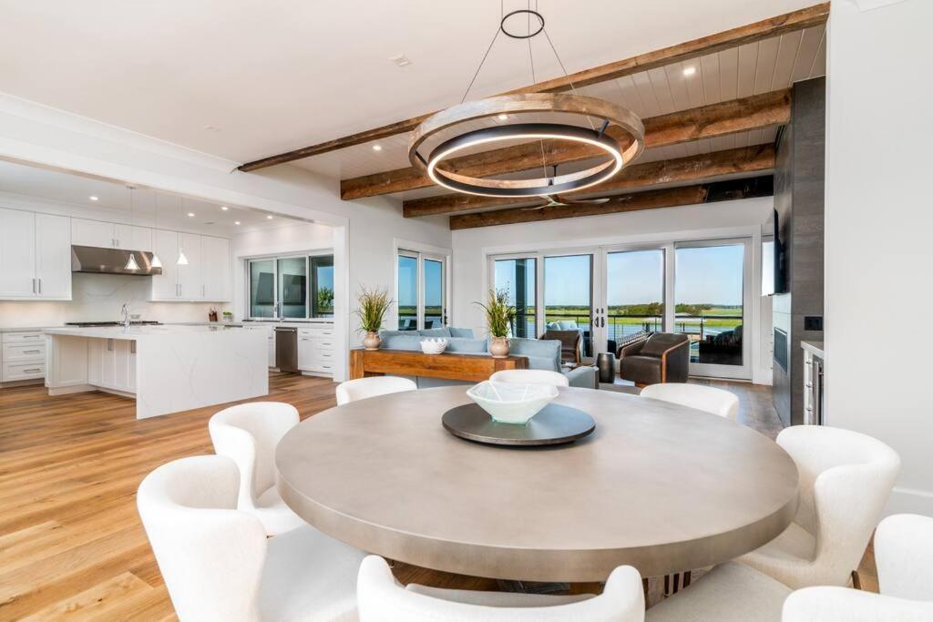 New Waterfront Home With Deep Water Dock Isle of Palms Exteriér fotografie