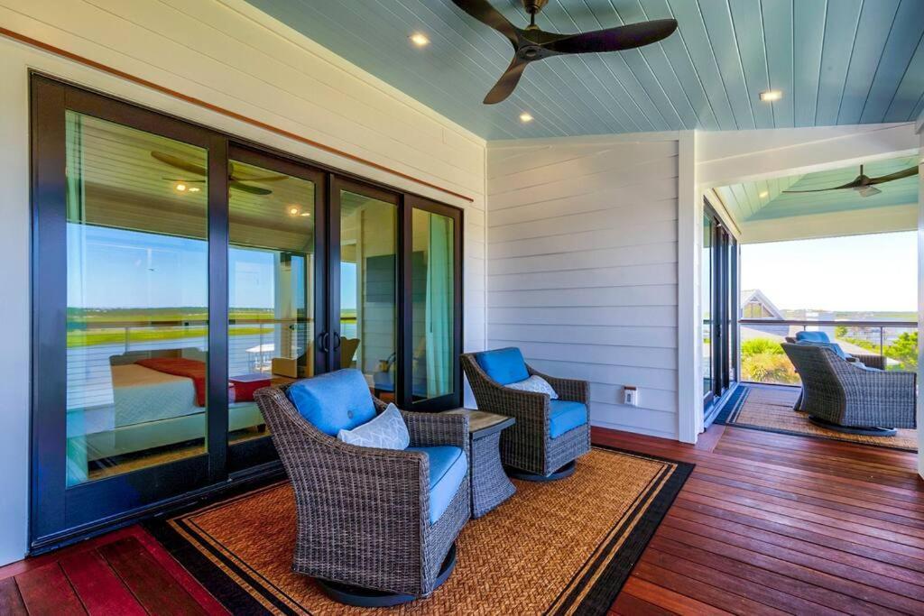 New Waterfront Home With Deep Water Dock Isle of Palms Exteriér fotografie